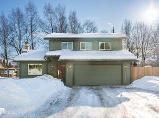 9511 Arlene Dr, Anchorage, AK 99502