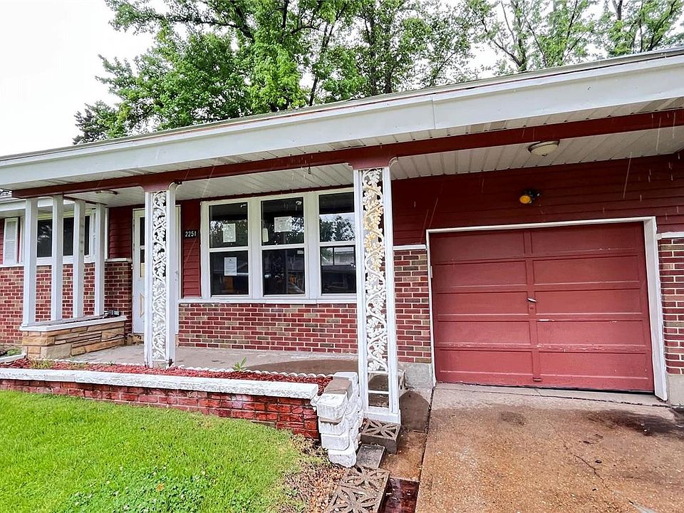 1st image of 2251 Hollis Dr