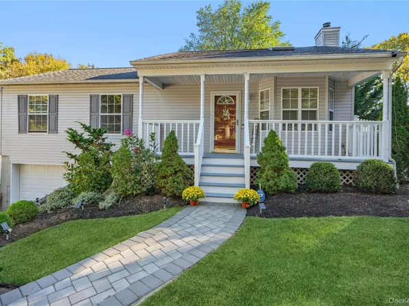 302 Locust Drive, Rocky Point, NY 11778