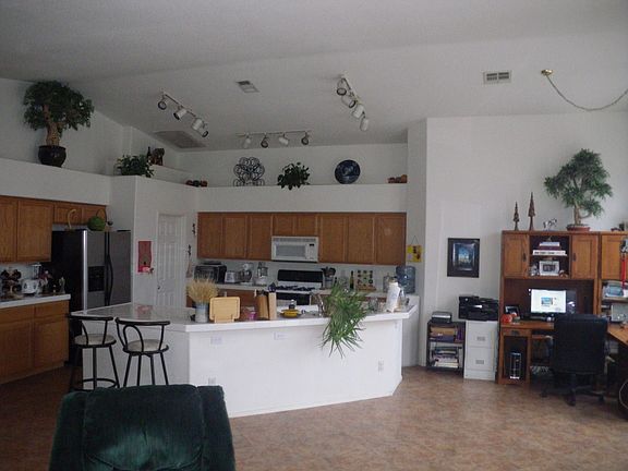 3rd image of 5025 Tropical Cliff Ave