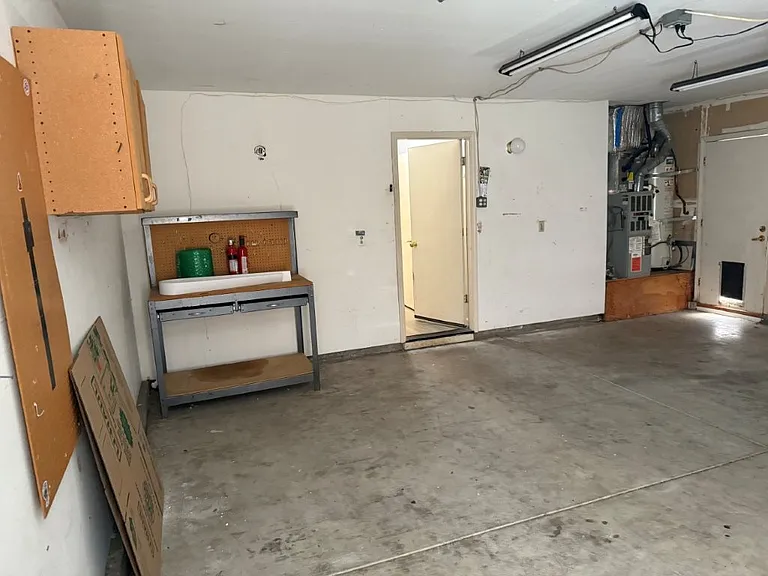 237 Sunridge Way — Photo 41