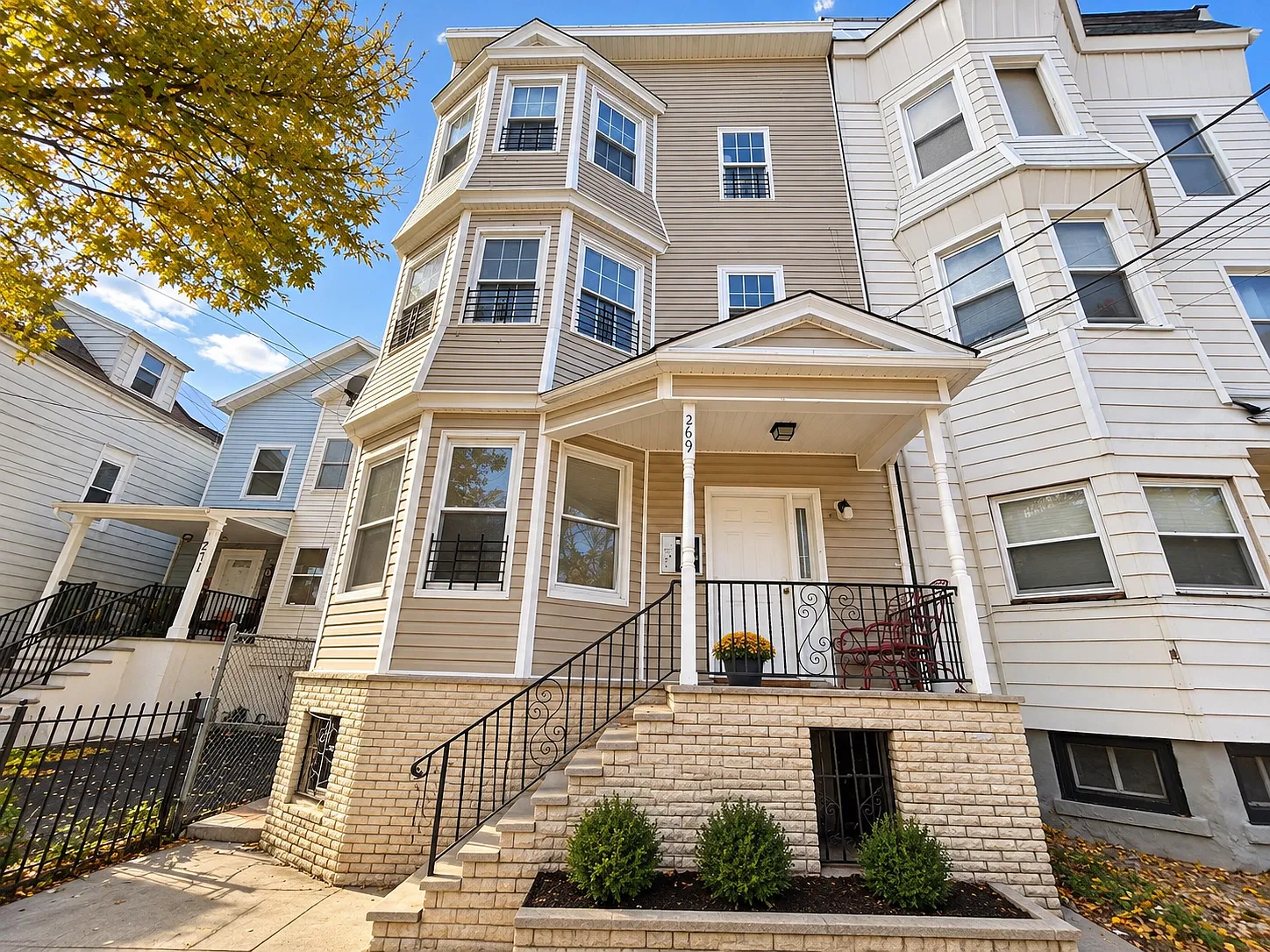 269 Littleton Ave — Photo 4