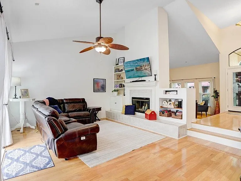 6214 Farthing St — Photo 15