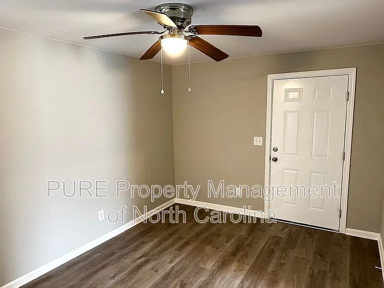 213 Irma Ave — Photo 10