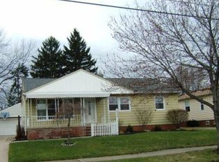 6520 Mariana Dr, Parma Heights, OH 44130