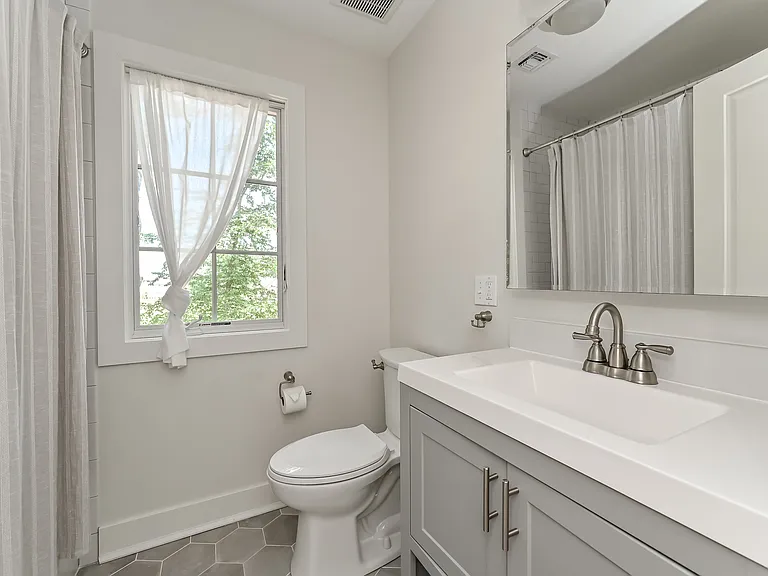 267 Sunnyside Rd — Photo 24