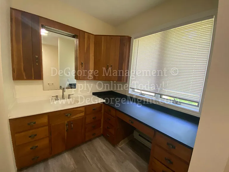 311 1/2 Washington St — Photo 17