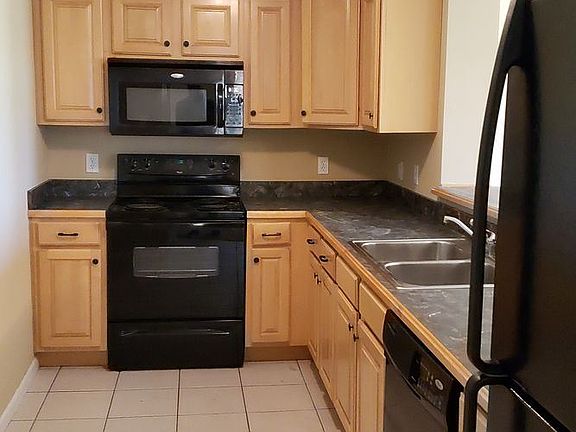 5th image of 2817 Elm Creek Dr