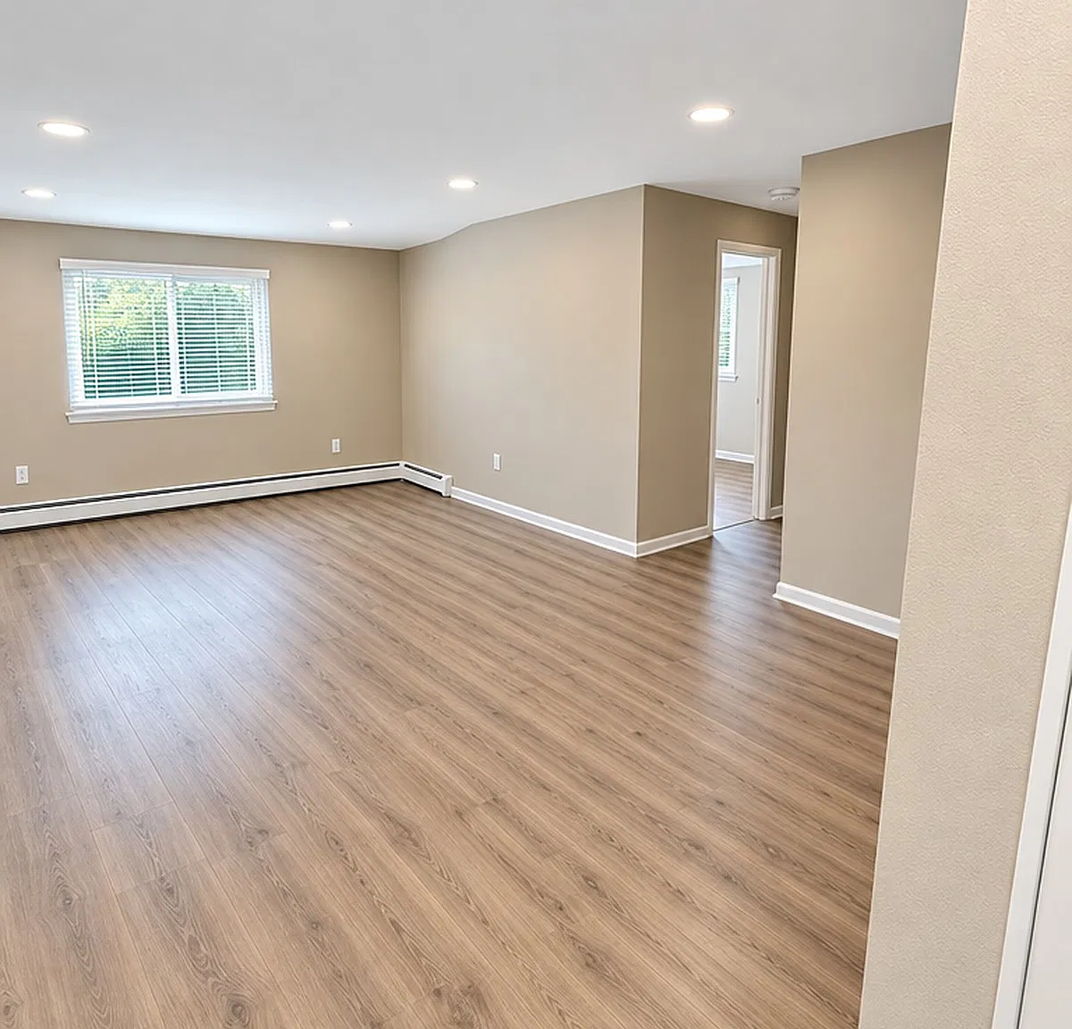 1 bed, 650 sqft, $1,950 — Photo 3