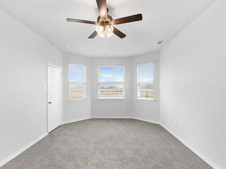 10605 Bleat St — Photo 14
