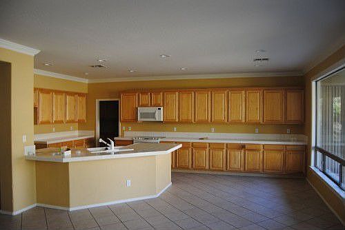 4th image of 3416 W King Dr