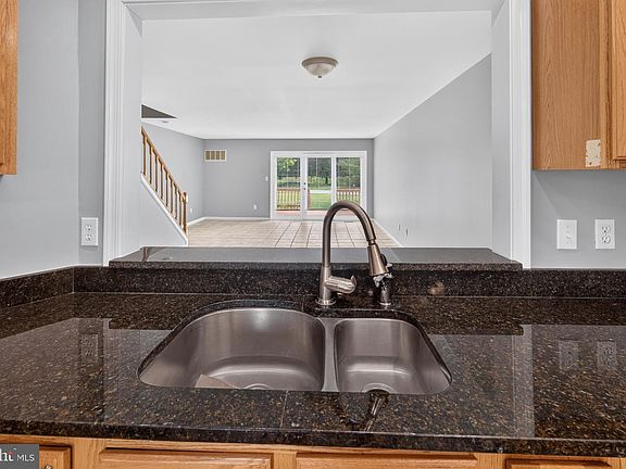 5th image of 6005 Bridgepointe Dr
