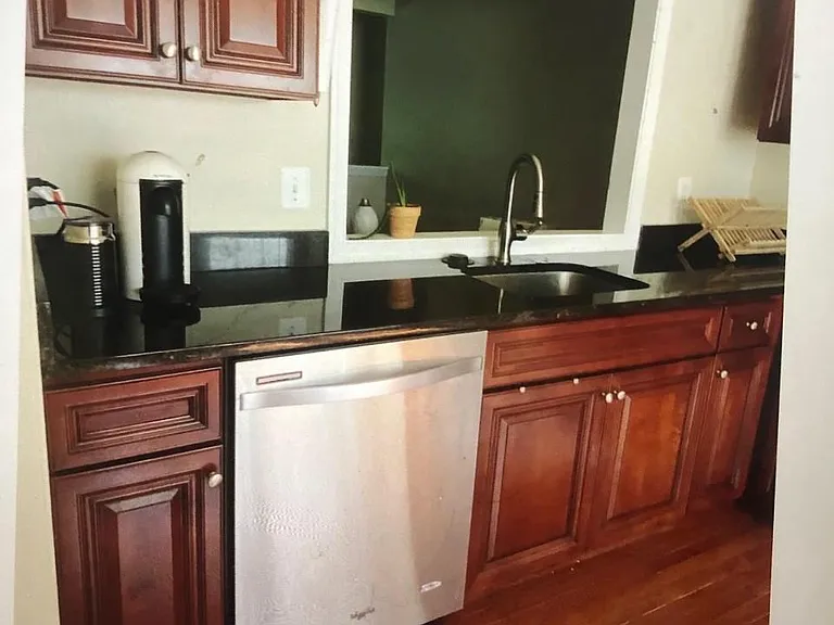 9881 High Water Ct — Photo 3