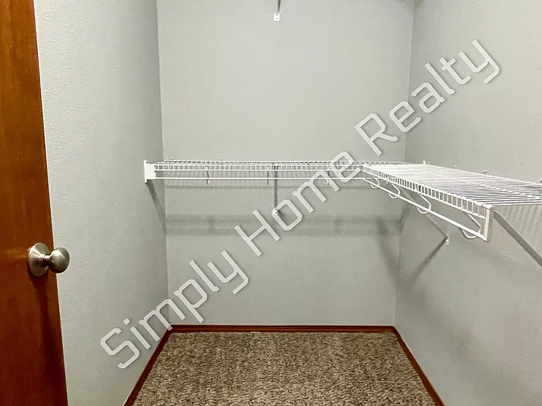 4520 Freemont St NE — Photo 17