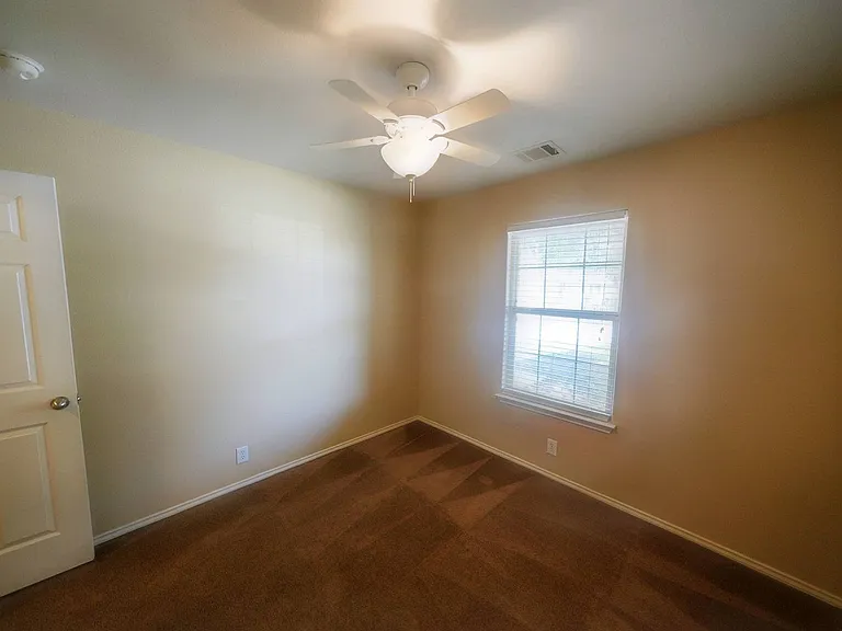 320 Longhorn Way — Photo 29
