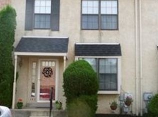 142 Bradbury Rd, Brookhaven, PA 19015