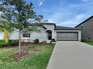 1496 Flower Dust Dr, Ruskin, FL 33570