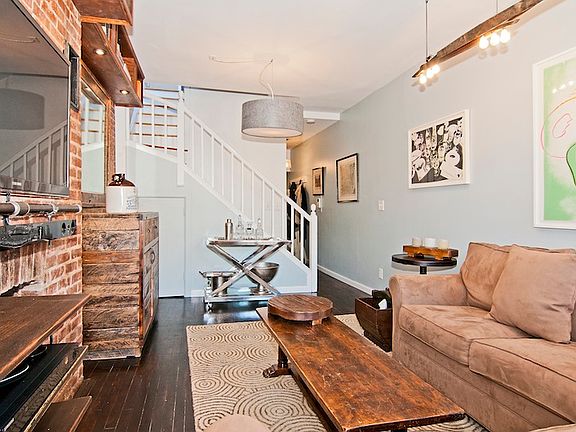 2nd image of 420 W 47th St APT 5D