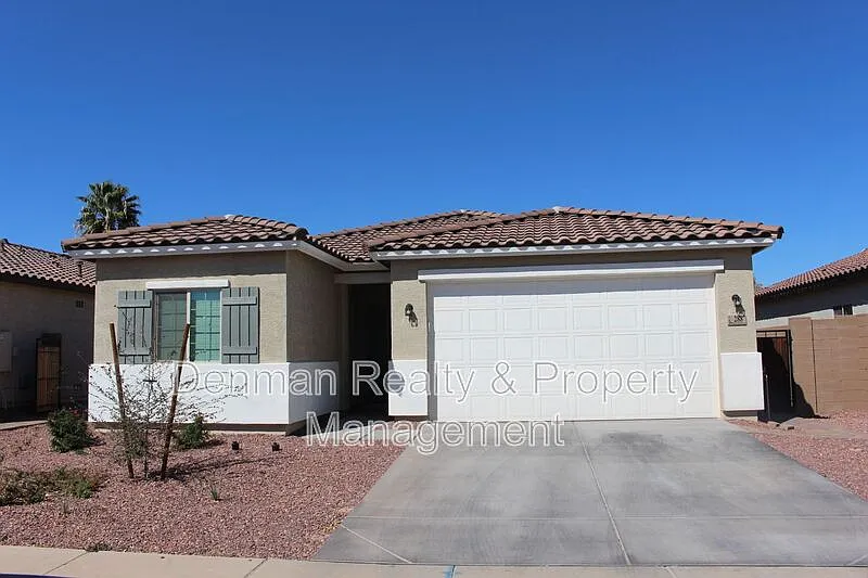 4 bed, 2.0 bath, 1804 sqft, $1,750 — Photo 1