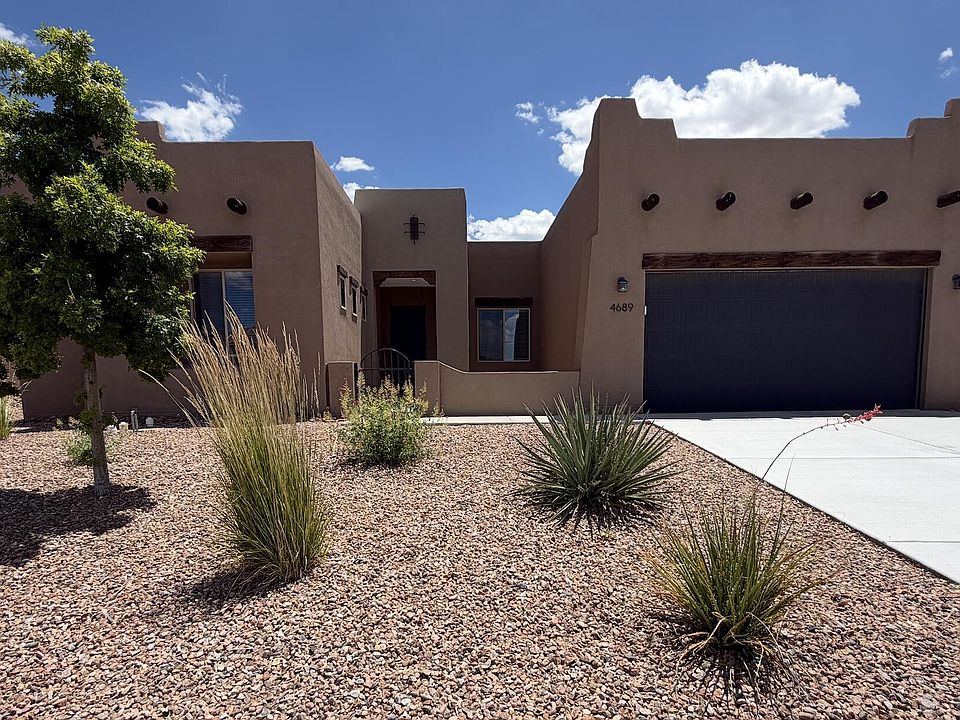 1st image of 4689 Lluvia Encantada