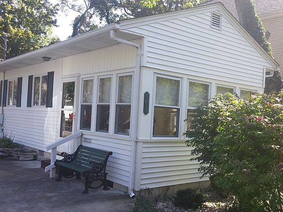 3rd image of 501 Cedar Ave
