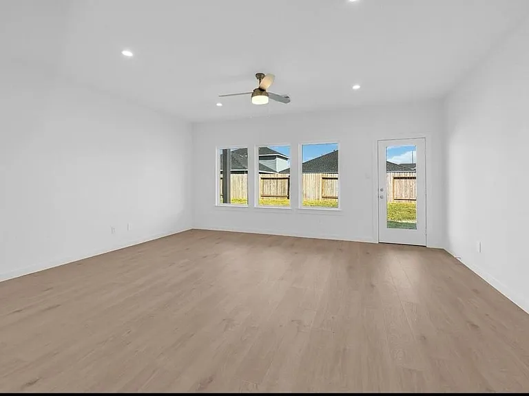 31827 Kellan Grove Ct — Photo 8