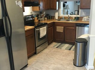 11 Corwin Cir, Hampton, VA 23666