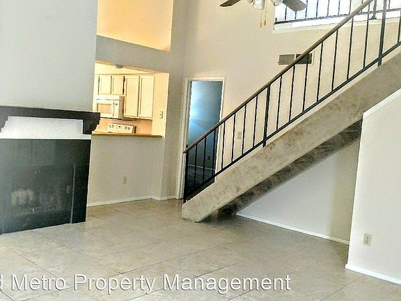2nd image of 2101 W Rose Garden Ln