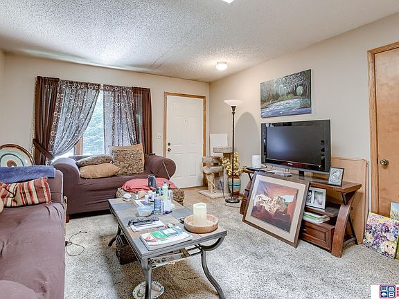 3rd image of 4616-4618 J St