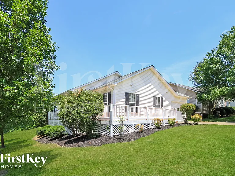 1800 Holly Crescent Ln — Photo 14
