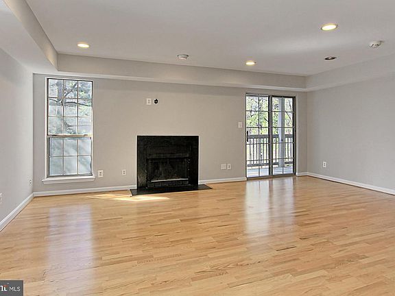4th image of 3906 Penderview Dr APT 731