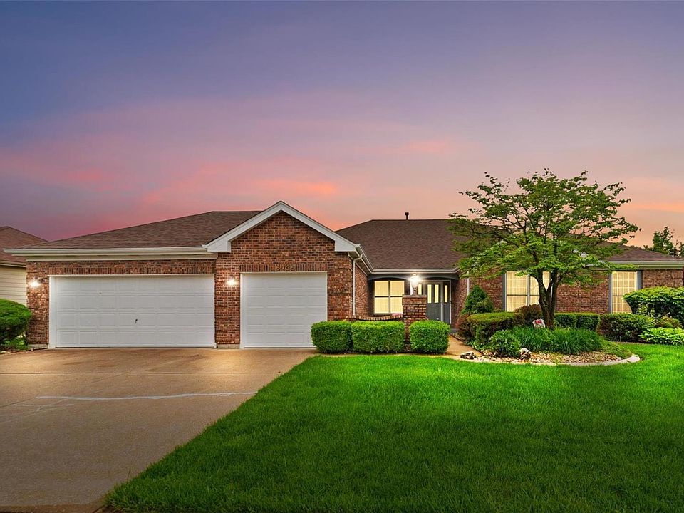 Mo  16735 Stanford Place Dr, Florissant, MO 63034 | Zillow