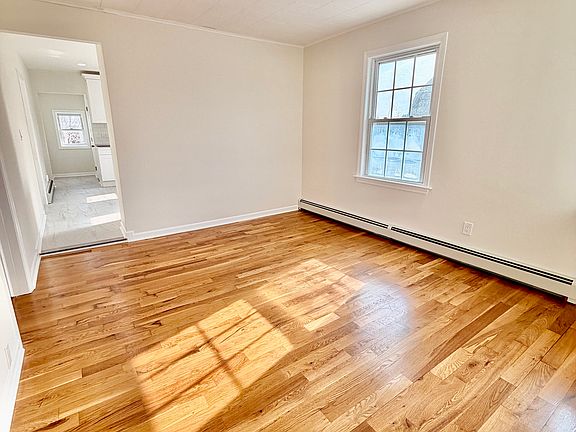 2nd image of 284 Kearny Ave Floor 3