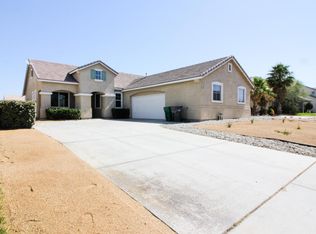 5809 Saint Laurent Dr, Palmdale, CA 93552