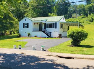 646 Robertsville Rd, Oak Ridge, TN 37830