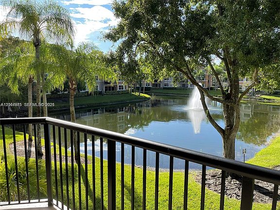 3rd image of 9033 Wiles Rd APT 206