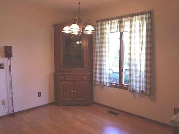 5th image of 743 Grandview Dr #743