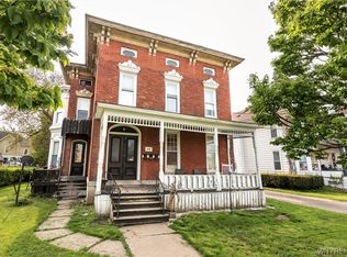 40 Main St, Middleport, NY 14105