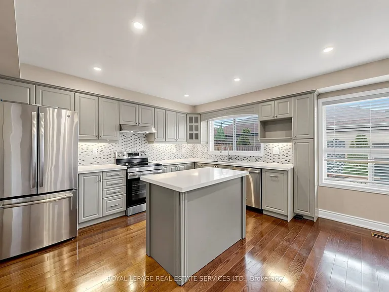 5837 Rainberry Dr — Photo 8