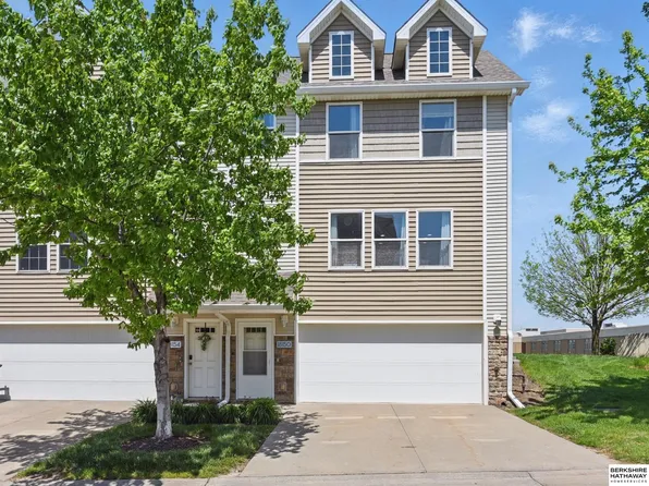 18150 Hayes Plz, Omaha, NE 68135