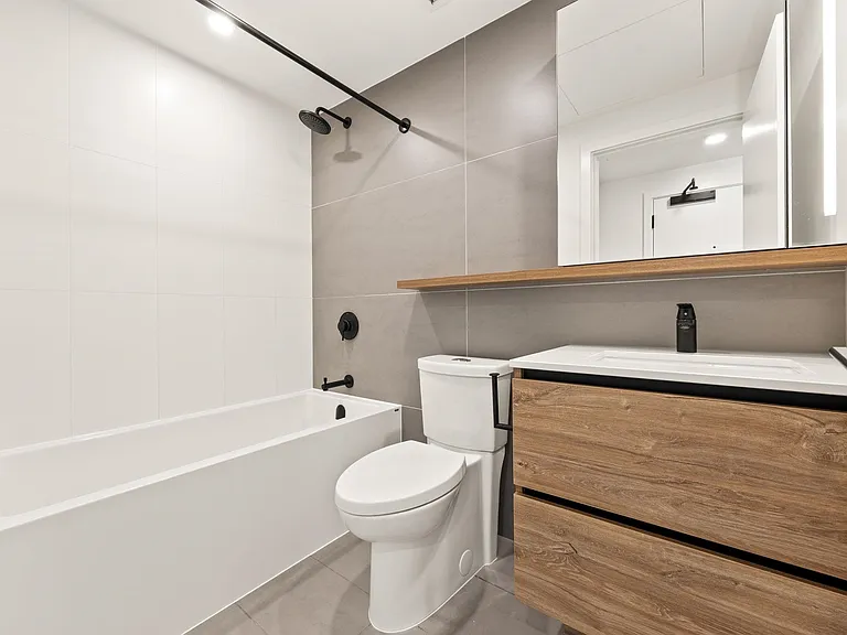 10448 University Dr #306 — Photo 2