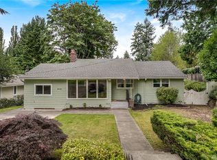 2618 NE 100th St, Seattle, WA 98125