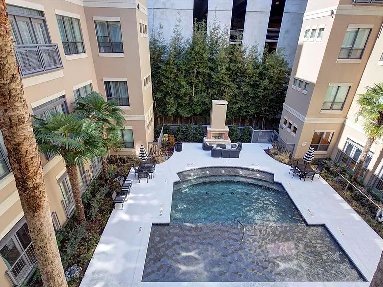 1901 Post Oak Blvd #3304 — Photo 11