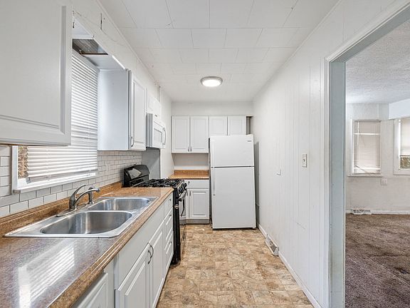 5th image of 210 Brierhill Dr