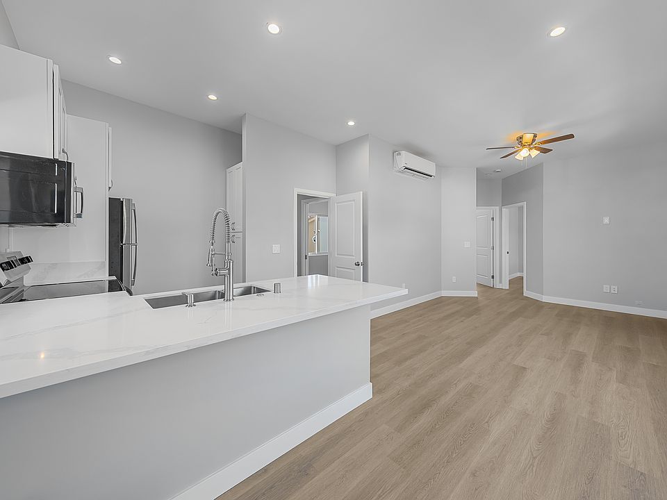 1st image of 6046 Estelle St #1