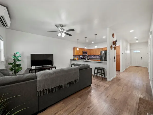 478 Kunehi St APT 105, Kapolei, HI 96707