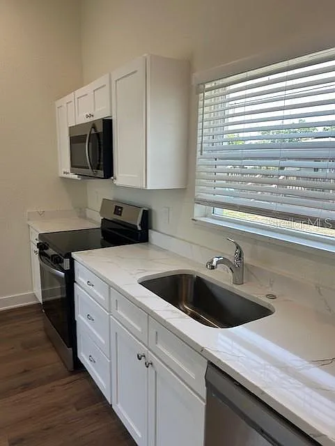 1 bed, 1.0 bath, 550 sqft, $1,500 — Photo 3