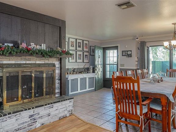 3rd image of 18259 Lowe Dr