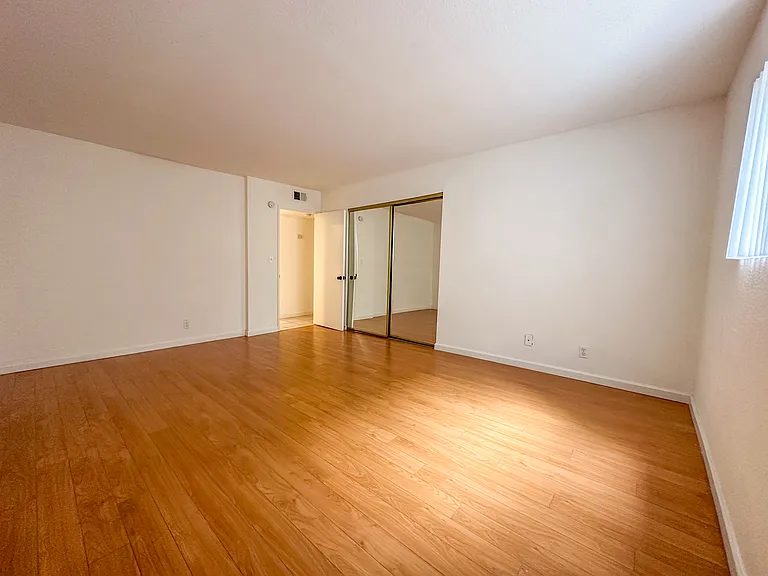 606 E Santa Anita Ave #B — Photo 11