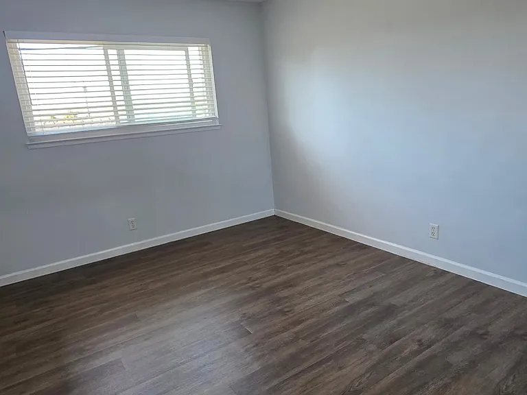 241 San Anselmo Ave N #5 — Photo 12